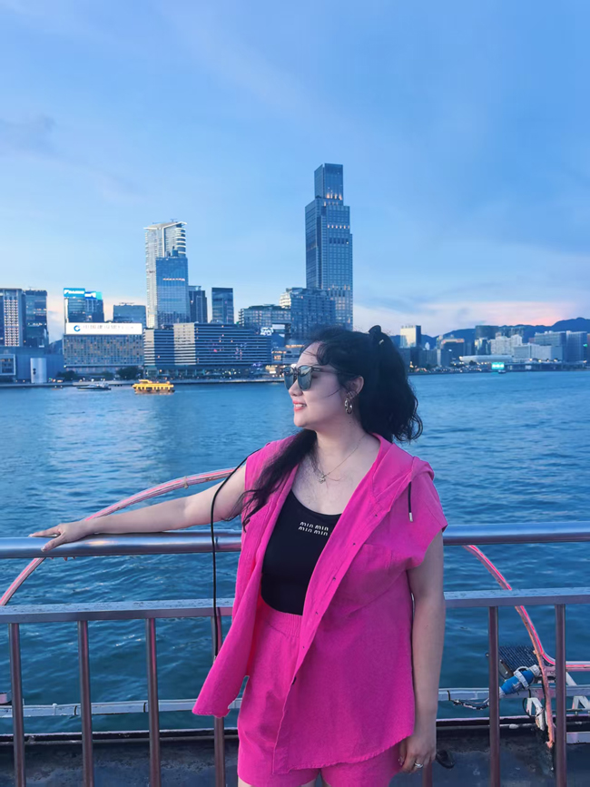 1758013724627177.jpg 31夜游香港维多利亚港湾.jpg